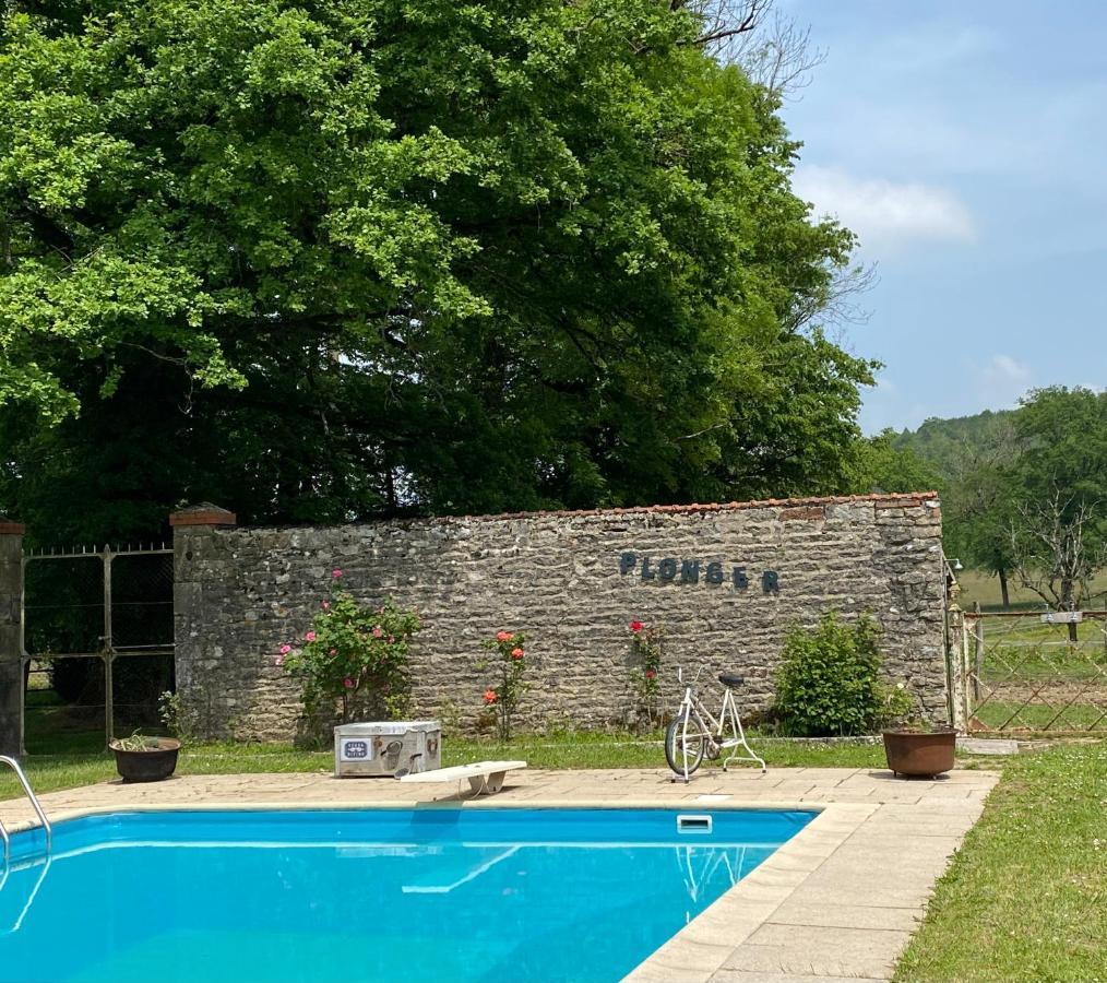 Bed and Breakfast Le Colombier De Malpas Quingey Esterno foto