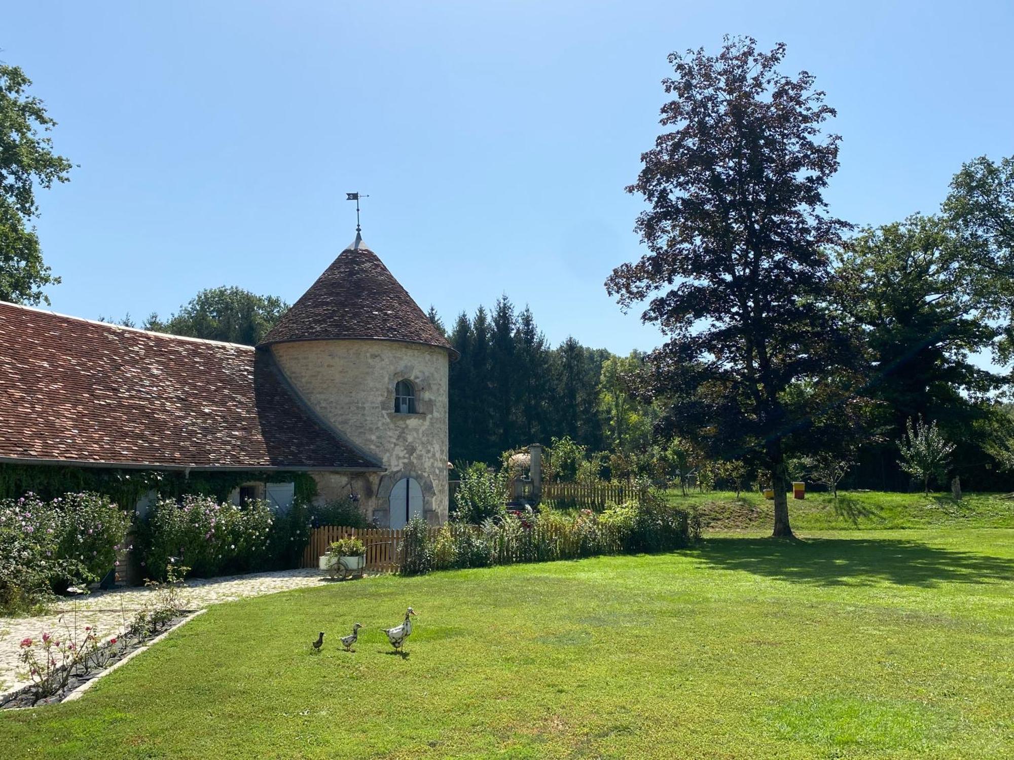 Bed and Breakfast Le Colombier De Malpas Quingey Esterno foto