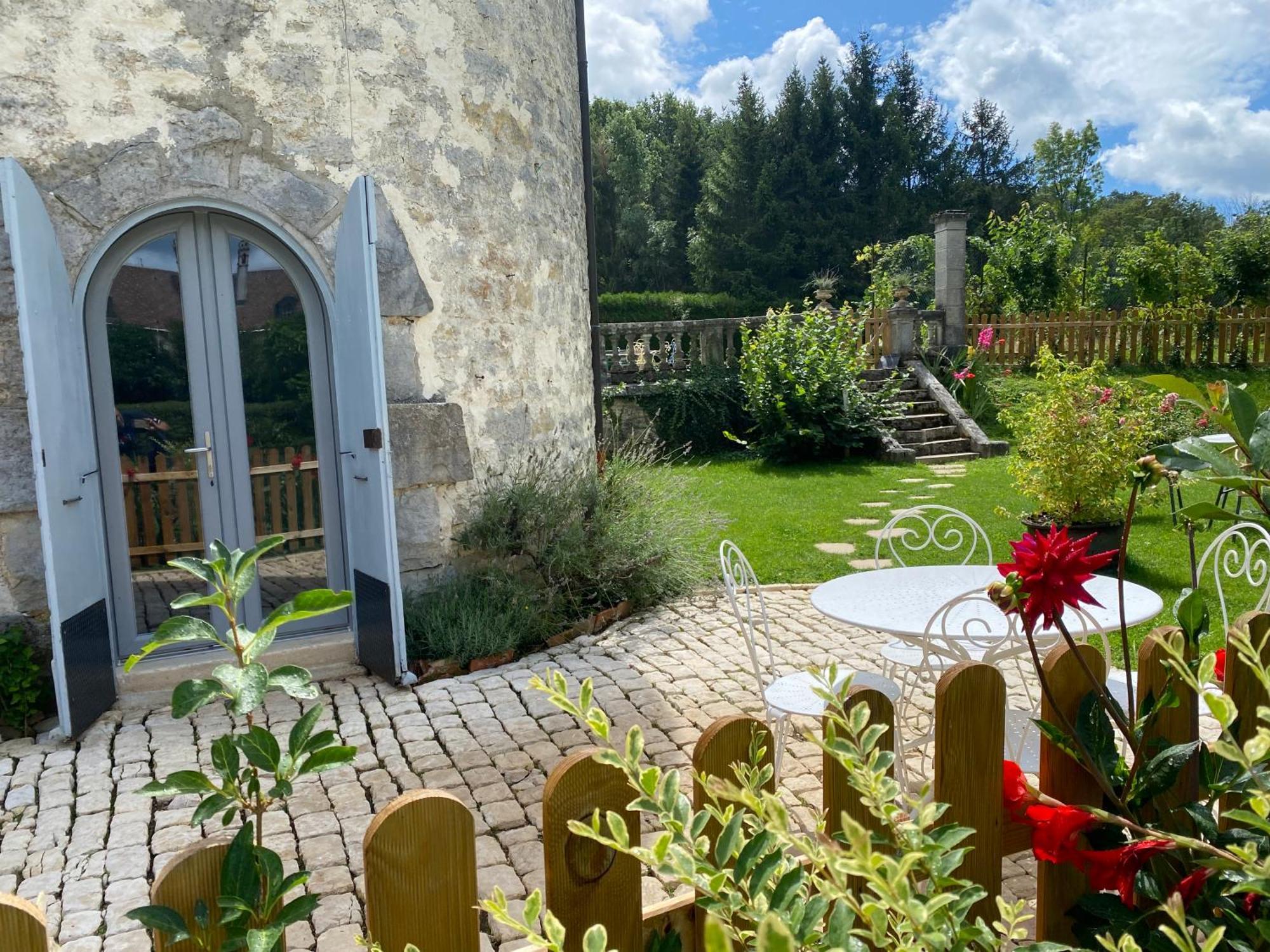 Bed and Breakfast Le Colombier De Malpas Quingey Esterno foto